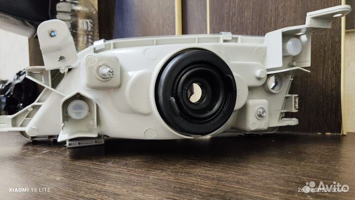 Фары на toyota carina