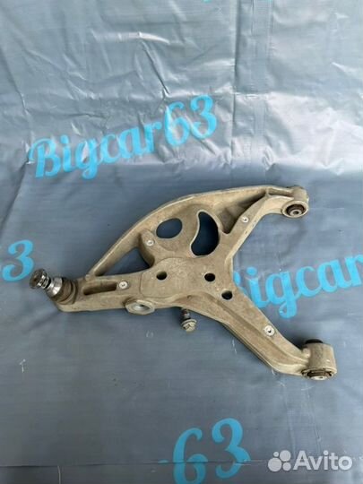 Кулак поворотный задний правый Mercedes-Benz Gls