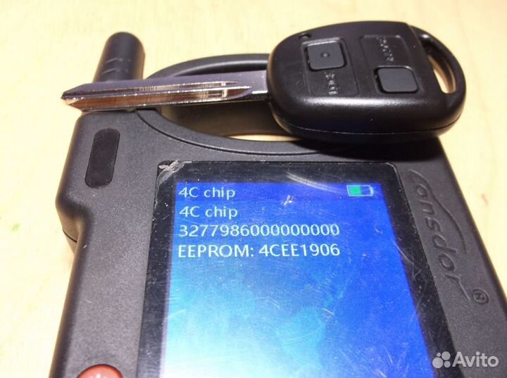 89071-0D010 Ключ Toyota 2 кнопки