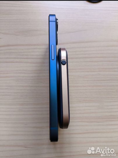 Зарядное устройство на iPhone