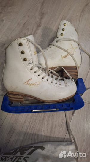 Коньки фигурные размер 29-30