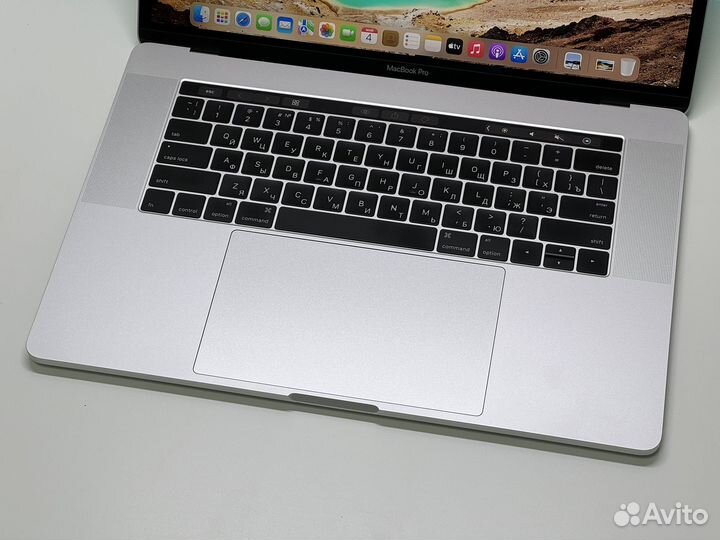 MacBook Pro 15 Touch Bar / Retina 53 цикла