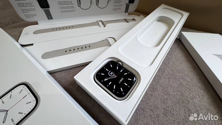 Apple Watch Series 7 45mm Starlight