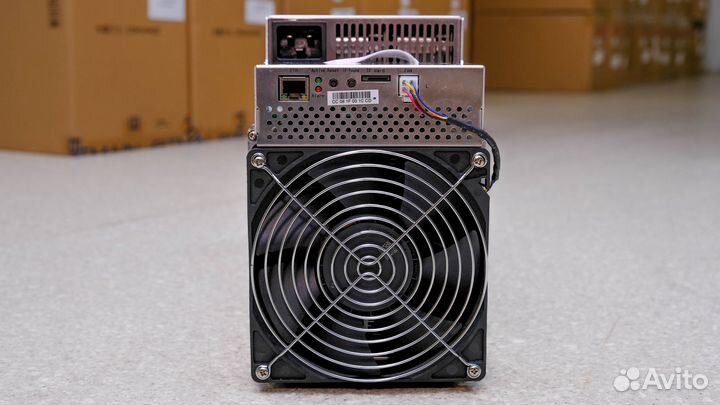 Whatsminer M30s++ 108Th (выдает 112th)