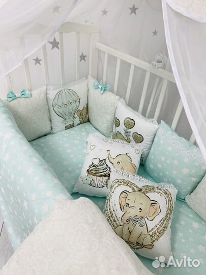 Бортики в детскую кроватку. Осталось два комплекта