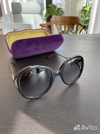 Солнцезащитные очки Gucci GG0226s