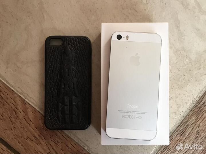 Телефон iPhone 5s