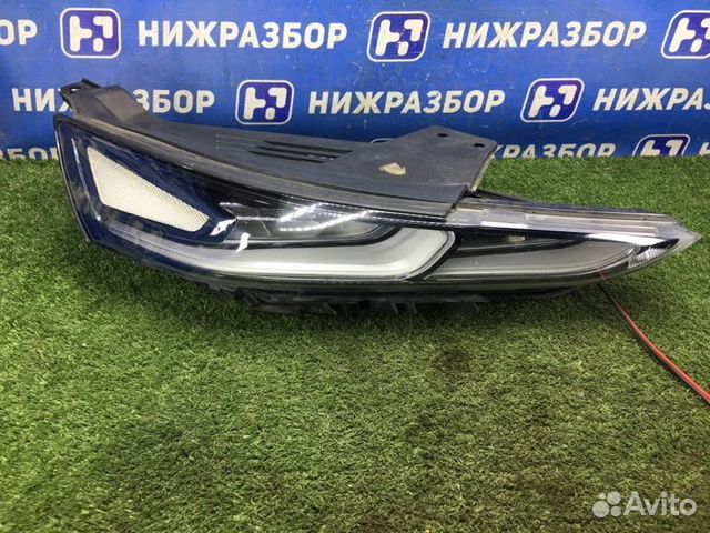 Фара передняя правая Hyundai Santa Fe TM