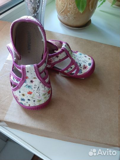 Сандалии текстильные 23