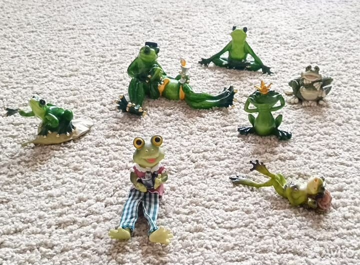 Статуэтки Лягушки
