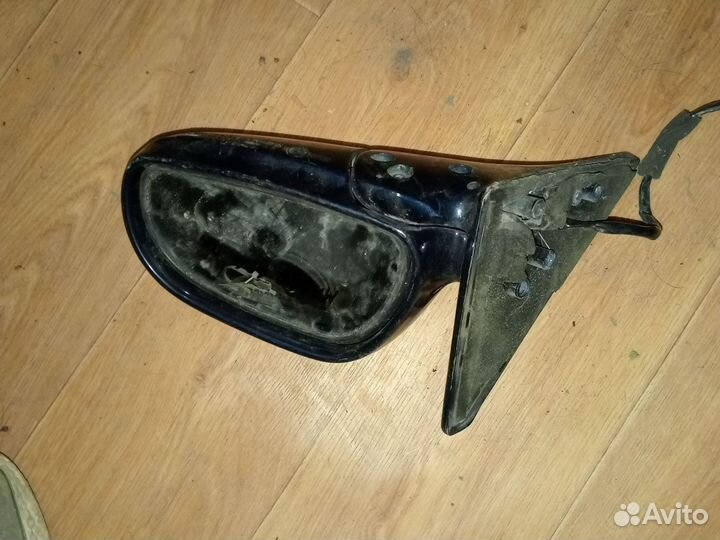 Зеркало правое Мазда 626