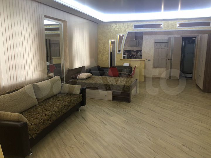 Квартира-студия, 76 м², 2/5 эт.