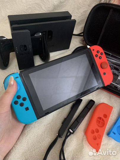 Игровая приставка Nintendo switch