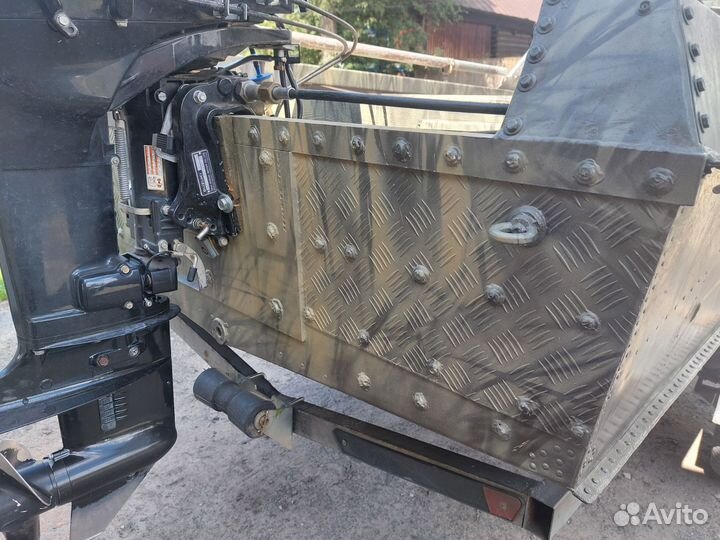 Продам лодку ока