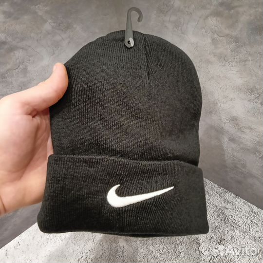 Шапка новая