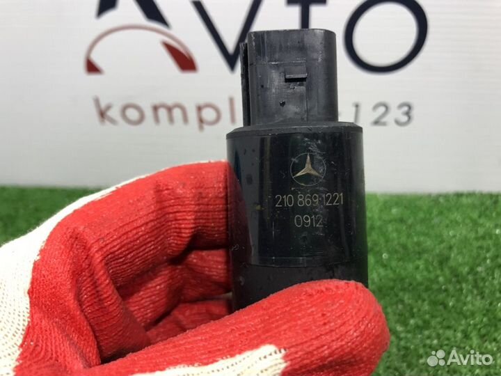 Насос омывателя Mercedes-Benz C-180 W204 M271.860