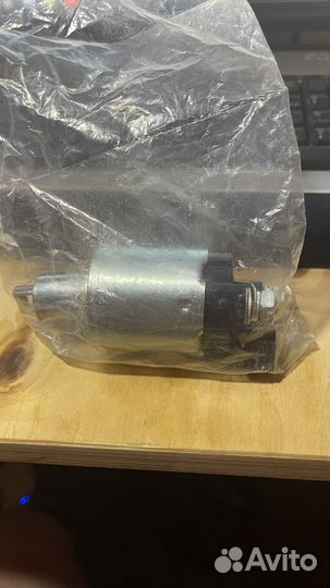 Втягивающее реле стартера Toyota