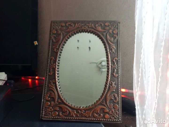 Зеркало старинное