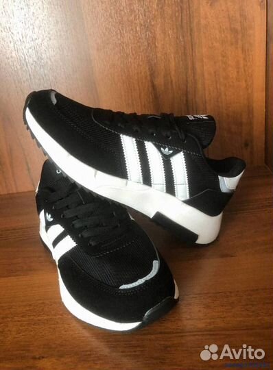 Кроссовки мужские Адидас черные