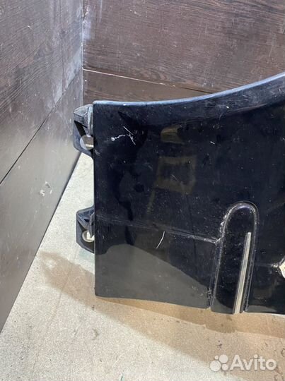 Крыло переднее левое Mercedes-Benz W211