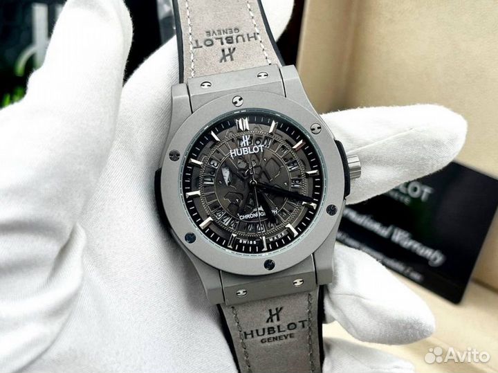 Красивые мужские часы Hublot матовые