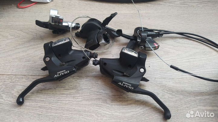 Рули, подседельный штырь, седло