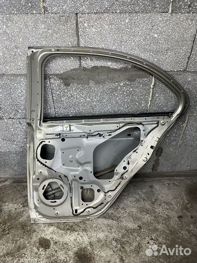 Задняя правая дверь Mitsubishi Lancer 10