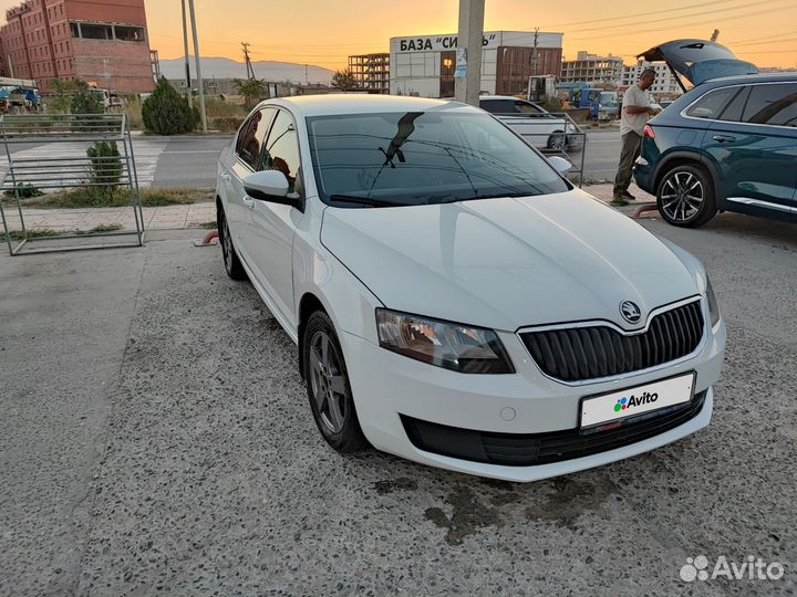 Skoda Octavia 1.6 МТ, 2015, 365 000 км