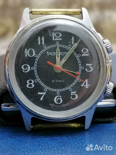Часы -будильник «poljot» ussr