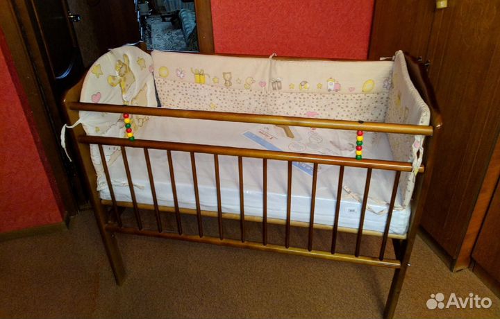 Детская кроватка