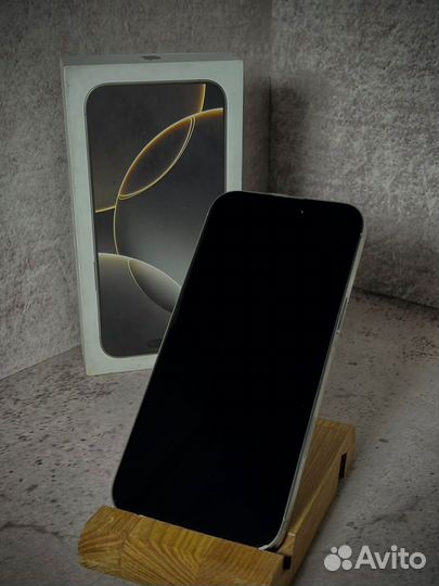 iPhone 16 Pro Max, 256 ГБ