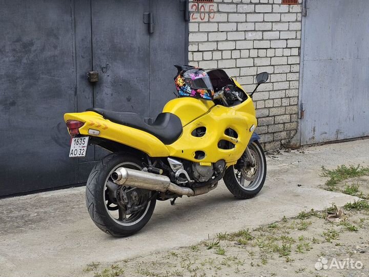 Suzuki GSX 600 F