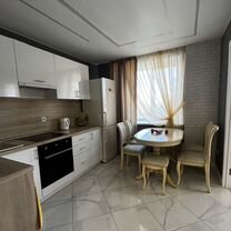 2-к. квартира, 60 м², 5/16 эт.