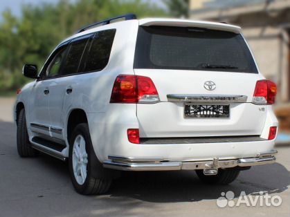 Toyota LC200 защита переднего бампера нержавейка