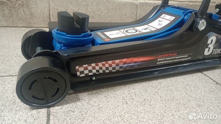 Домкрат подкатной низкий, 85-380mm,гп 3т Forsage