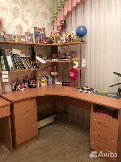 Спальня для девочки. Шкаф,кровать