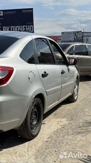 LADA Granta 1.6 МТ, 2015, 201 000 км