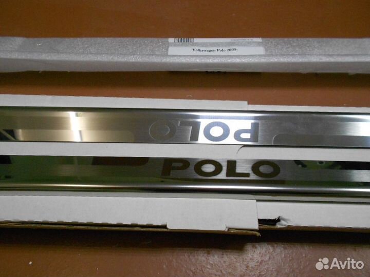 Volkswagen Polo (3D) 05-09 Накладки на пороги Хром