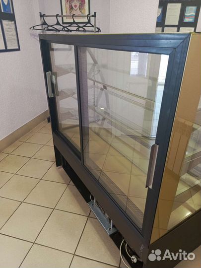 Кондитерская витрина бу