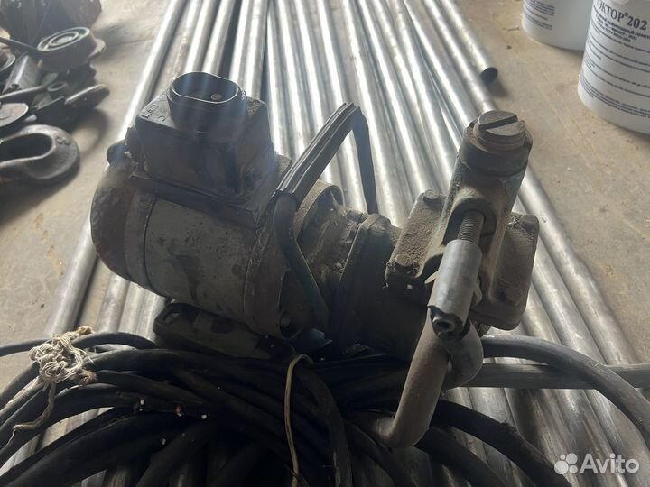 Электрический насос для перекачки масла топлива