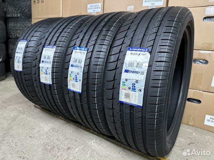 Triangle Sports TH201 235/45 R20 100Y