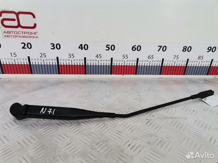 Щеткодержатель (поводок стеклоочистителя, дворник)