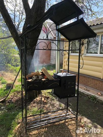 Беседка с мангалом