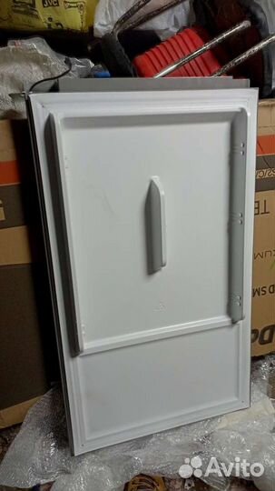 Дверь холодильника леран