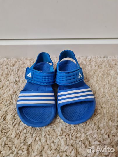Босоножки adidas original для мальчика 25 размер