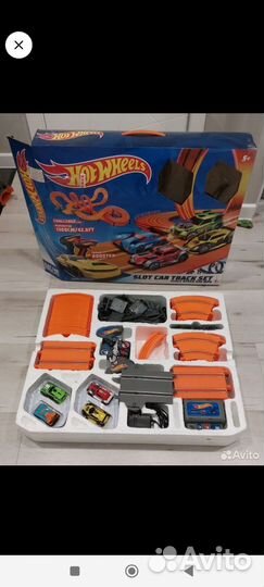 Гоночный трек hot wheels с машинками