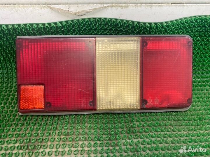 Фонарь (внутренний) задний левый Газ Волга 31029