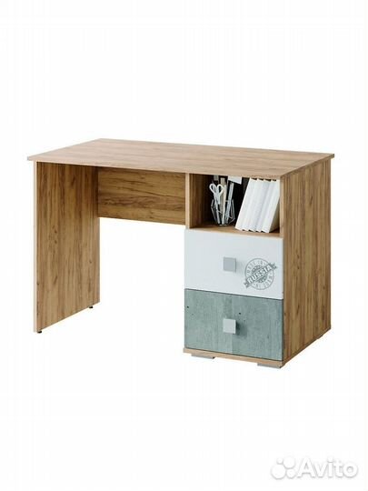 Стол письменный компактный Тренд