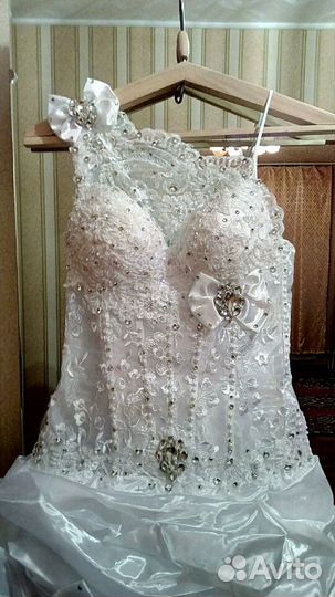 Платье свадебное