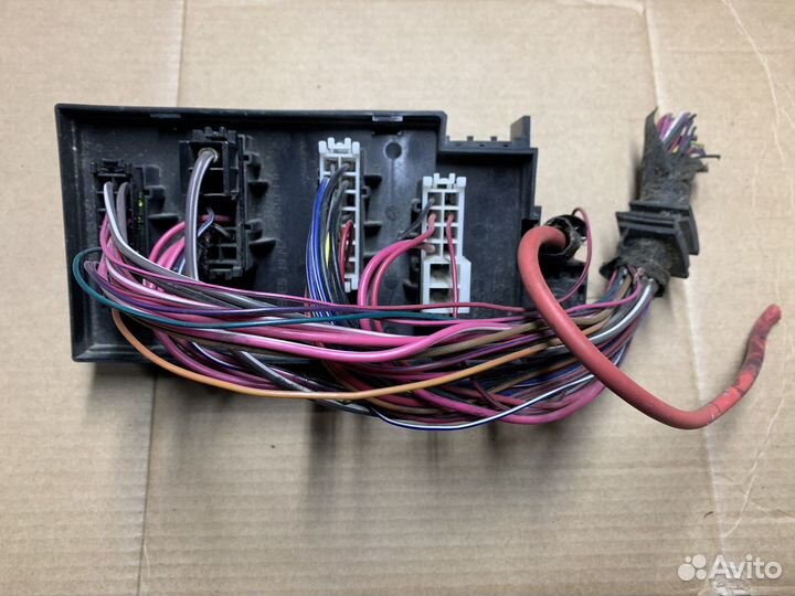 Блок предохранителей Mercedes ML 164 GL 164